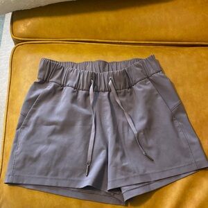 Lululemon Shorts (6)